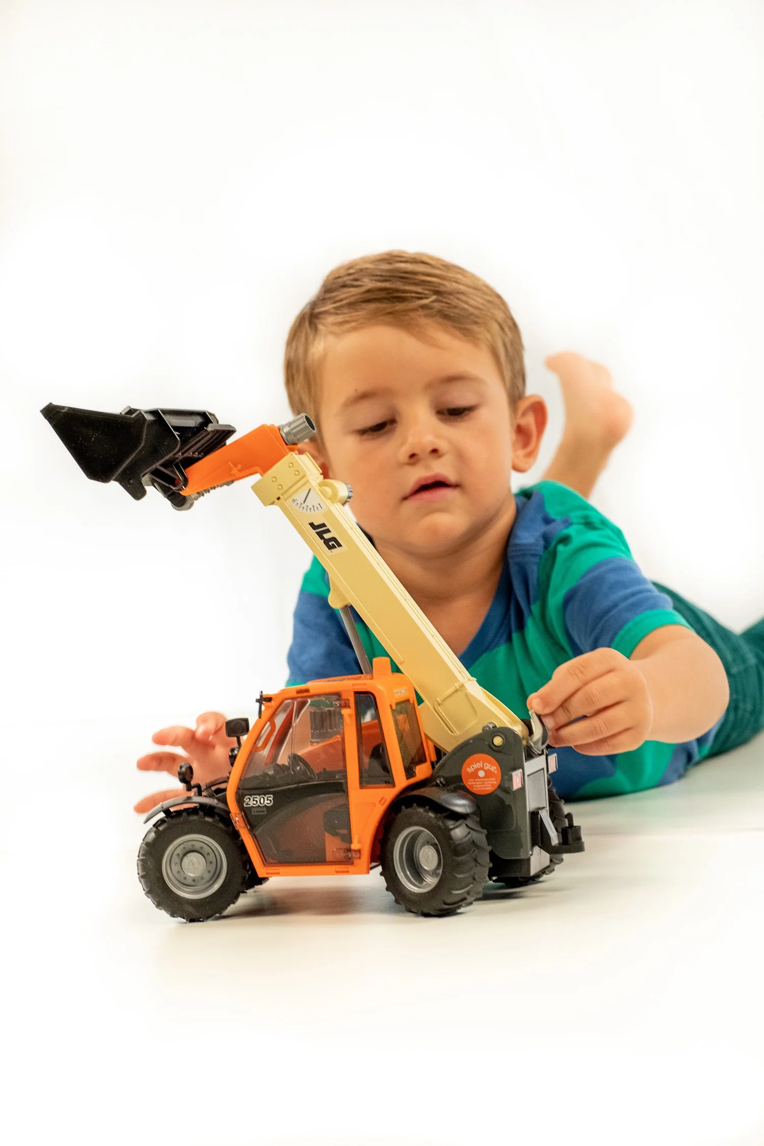 Bruder 02140 JLG 2505 Telehandler 18.10.10 - Image 4