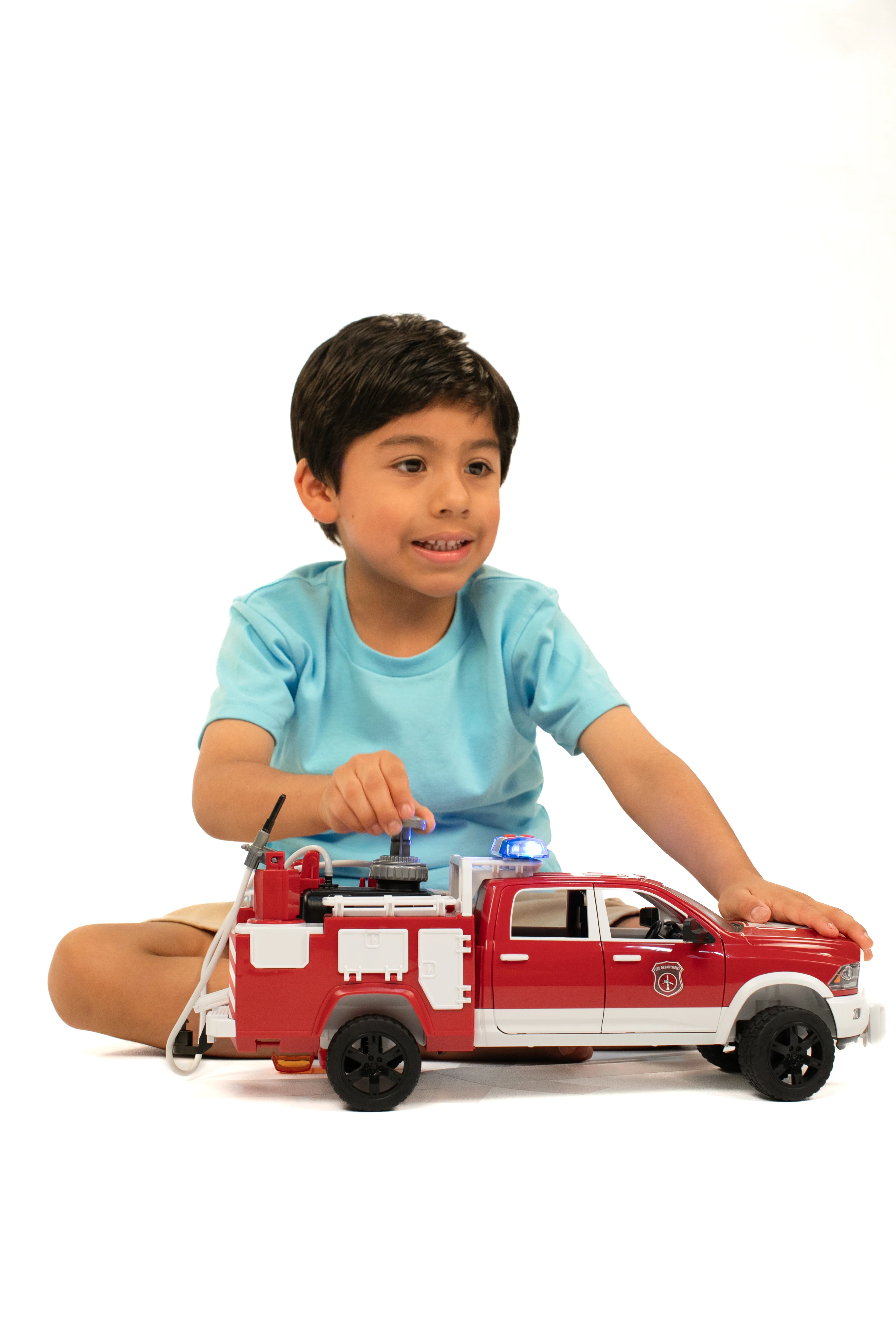 Bruder 02544 Ram 2500 Fire Truck with L+S Module 20.12.8 - Image 7