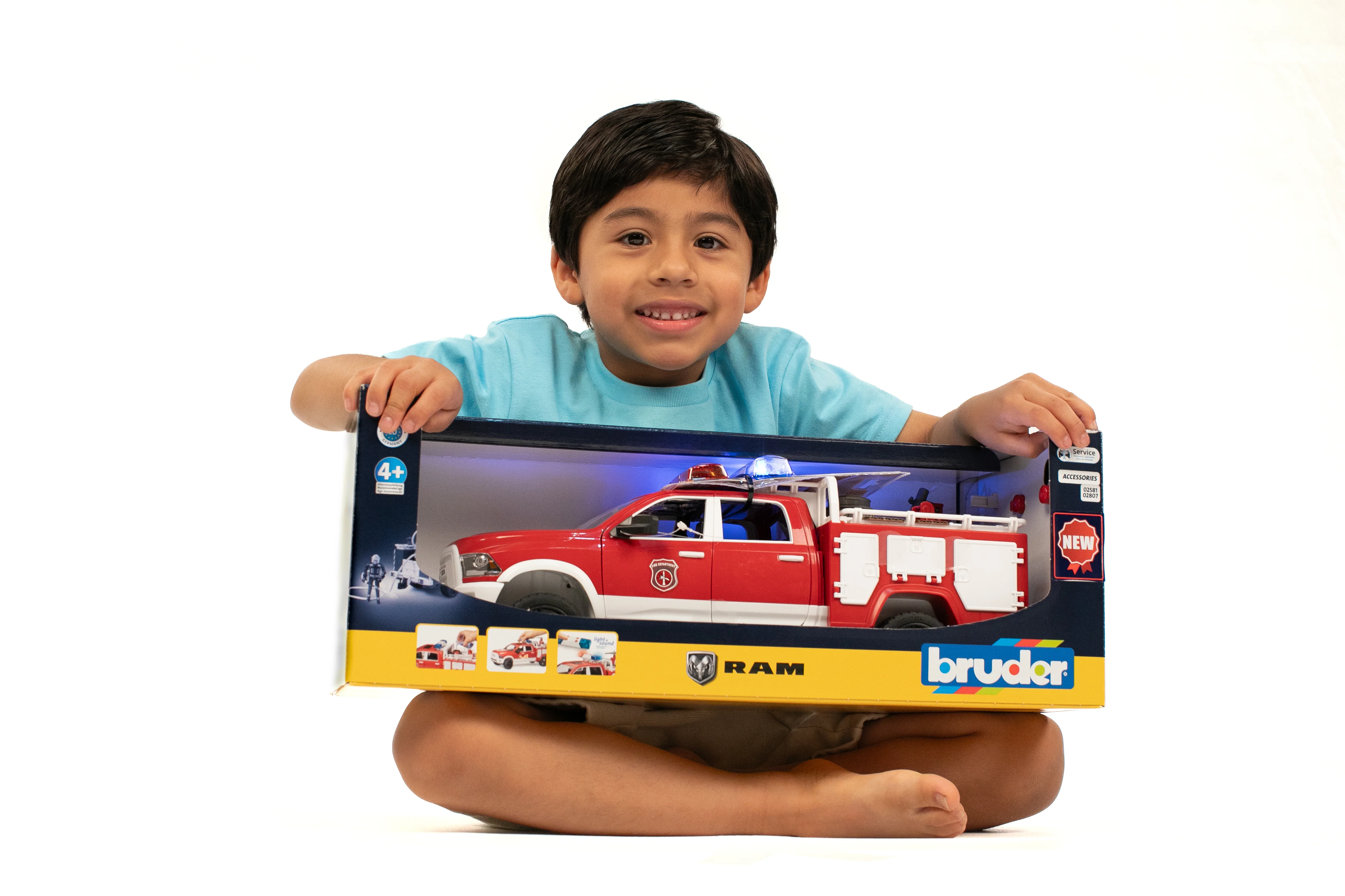 Bruder 02544 Ram 2500 Fire Truck with L+S Module 20.12.8 - Image 8