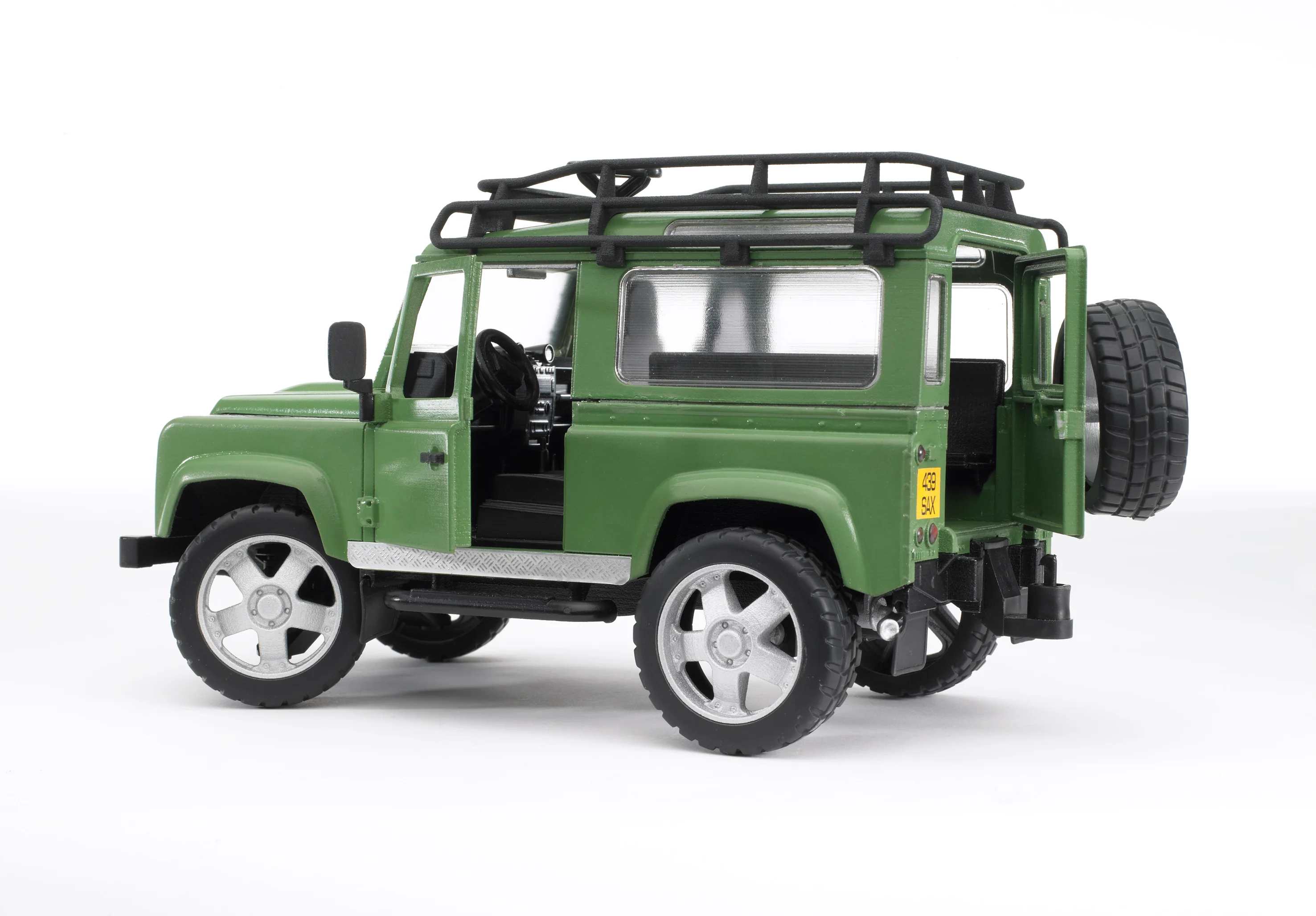 Bruder 02592 Land Rover Defender with Horse Trailer and Horse 26.10.10 - Image 5