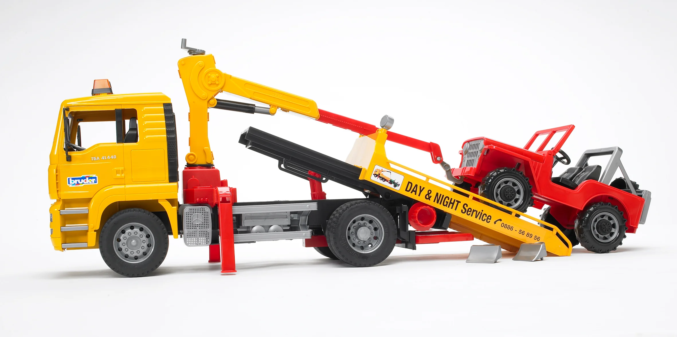 Bruder 02750 Man TGA Tow Truck with Off-Road Vehicle 20.12.8 - Image 4