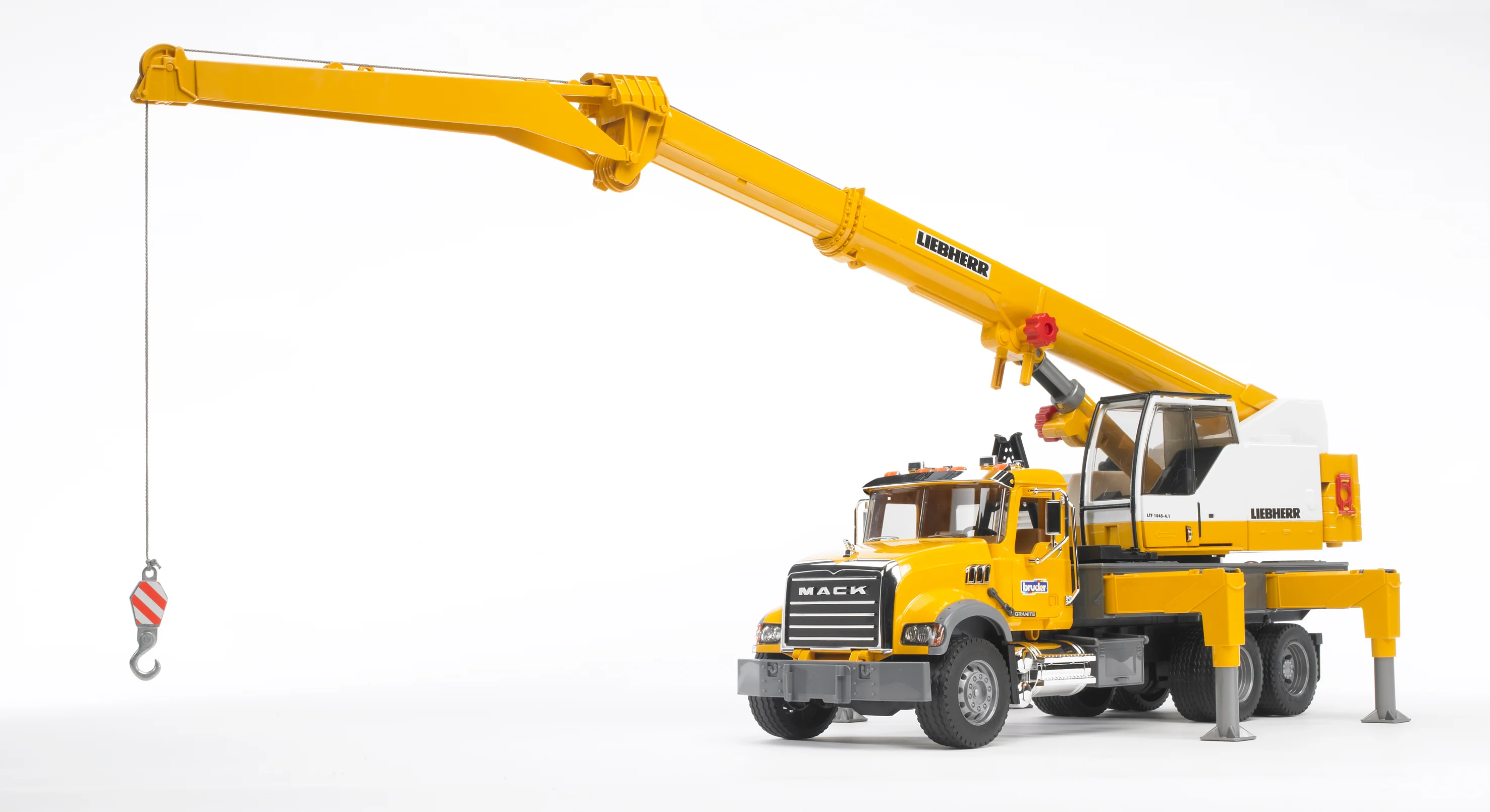 Bruder 02818 Mack Granite Liebherr Crane Truck 28.12.10 - Image 4
