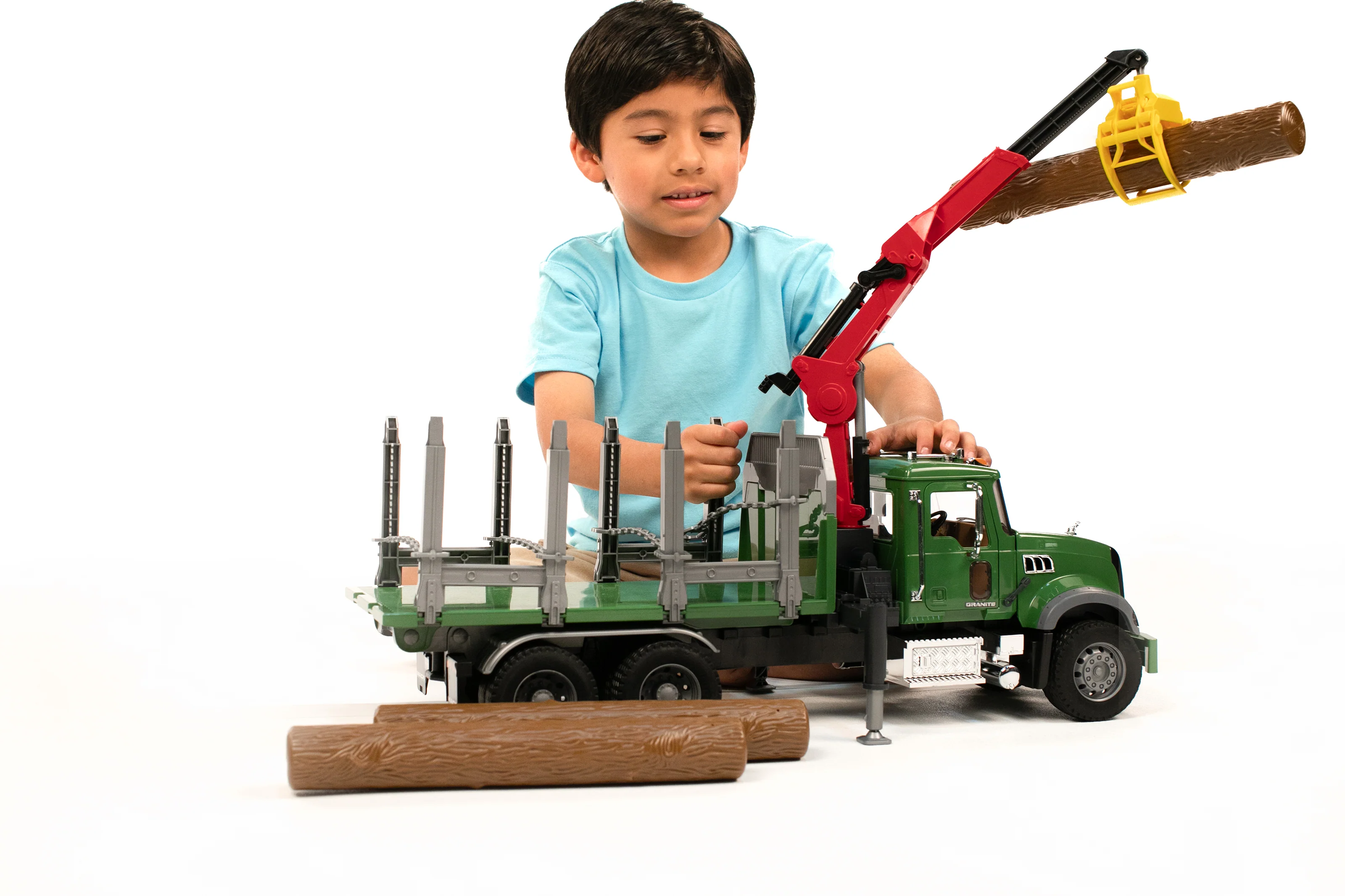 Bruder 02824 Mack Granite Timber Transport Truck with Loading Crane, Grapple and 3 Logs 28.12.10 - Image 4