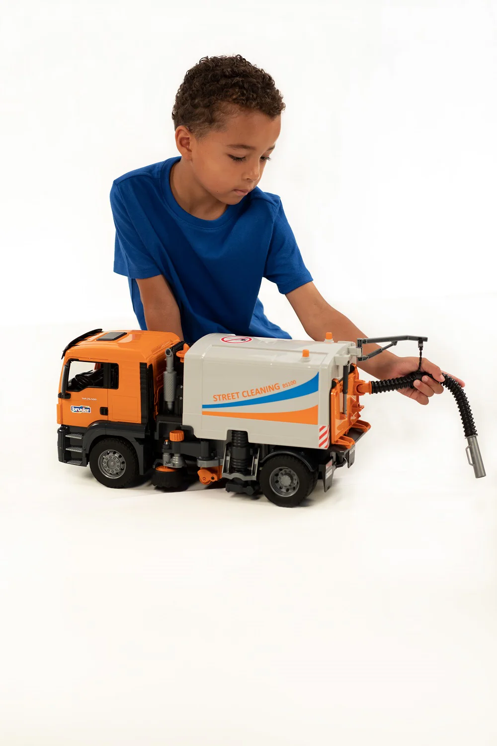 Bruder 03780 Man TGS Street Sweeper Truck 20.12.8 - Image 7