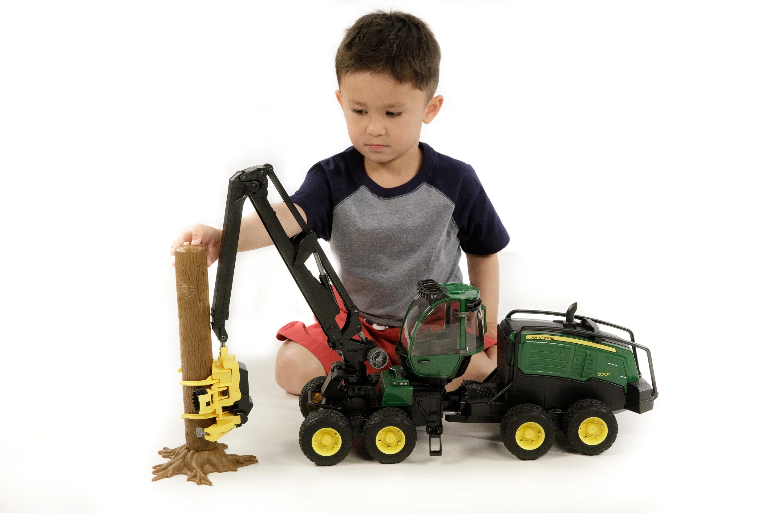 Bruder 09823 John Deere 1270G Harvester with 1 Log 24.12.8 - Image 5