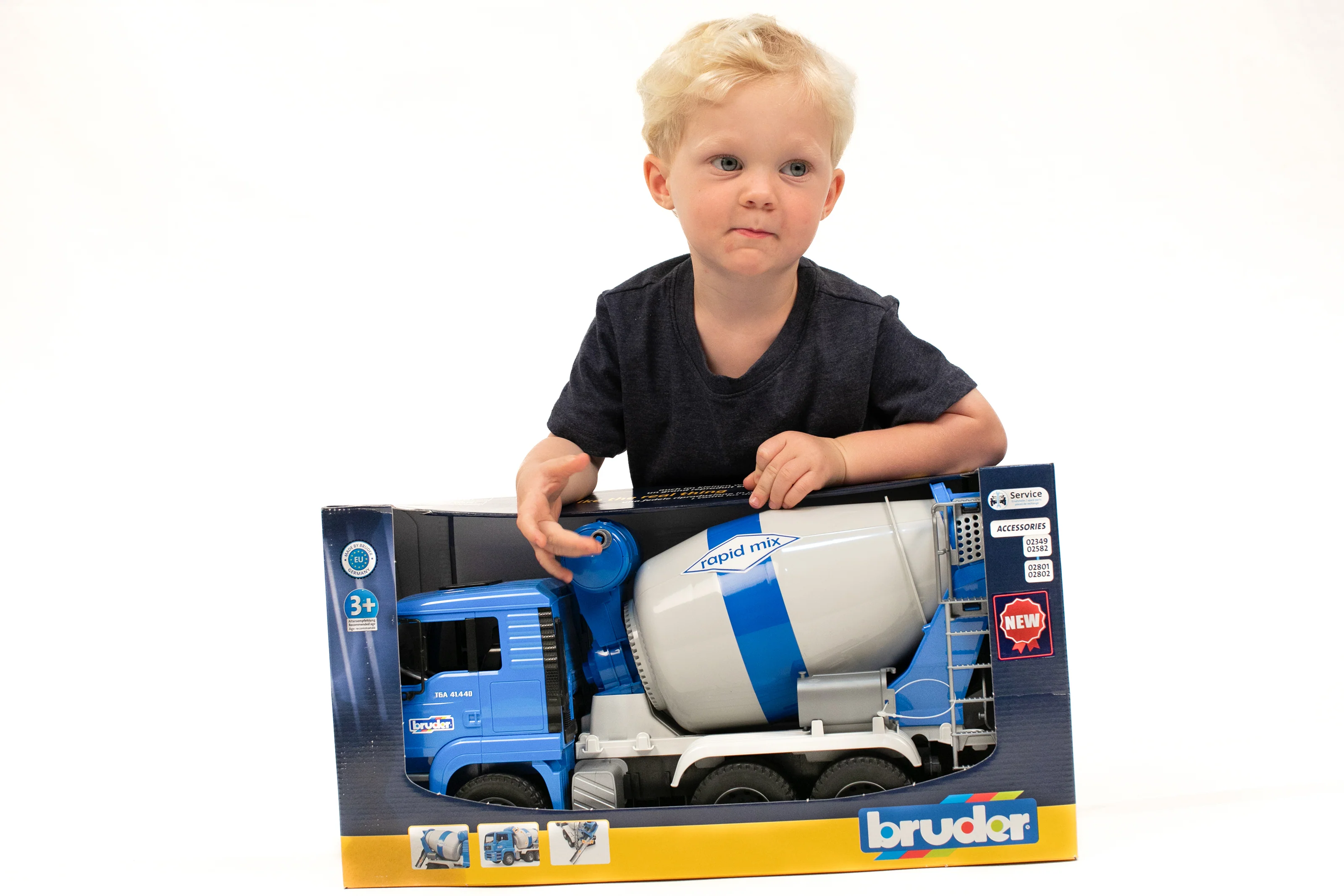 Bruder 02738 Man TGA Cement Mixer 20.12.8 - Image 7