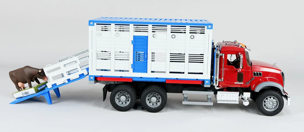 Bruder 02830 Mack Granite Cattle Transport Truck with 1 Cattle 28.12.10 - Image 9
