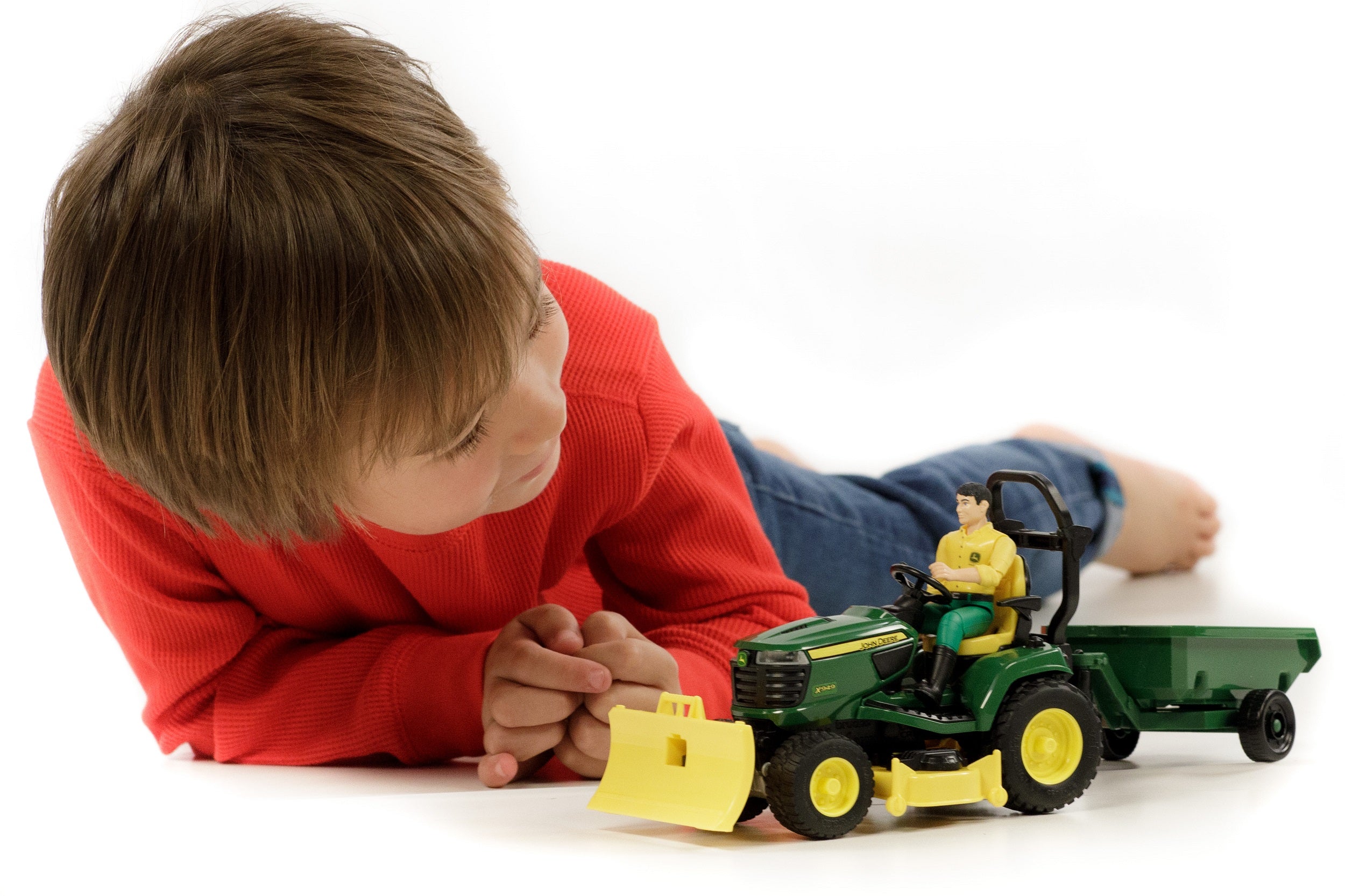 Bruder 09824 bworld John Deere Lawn Tractor with Trailer and Gardener 12.10.6 - Image 3